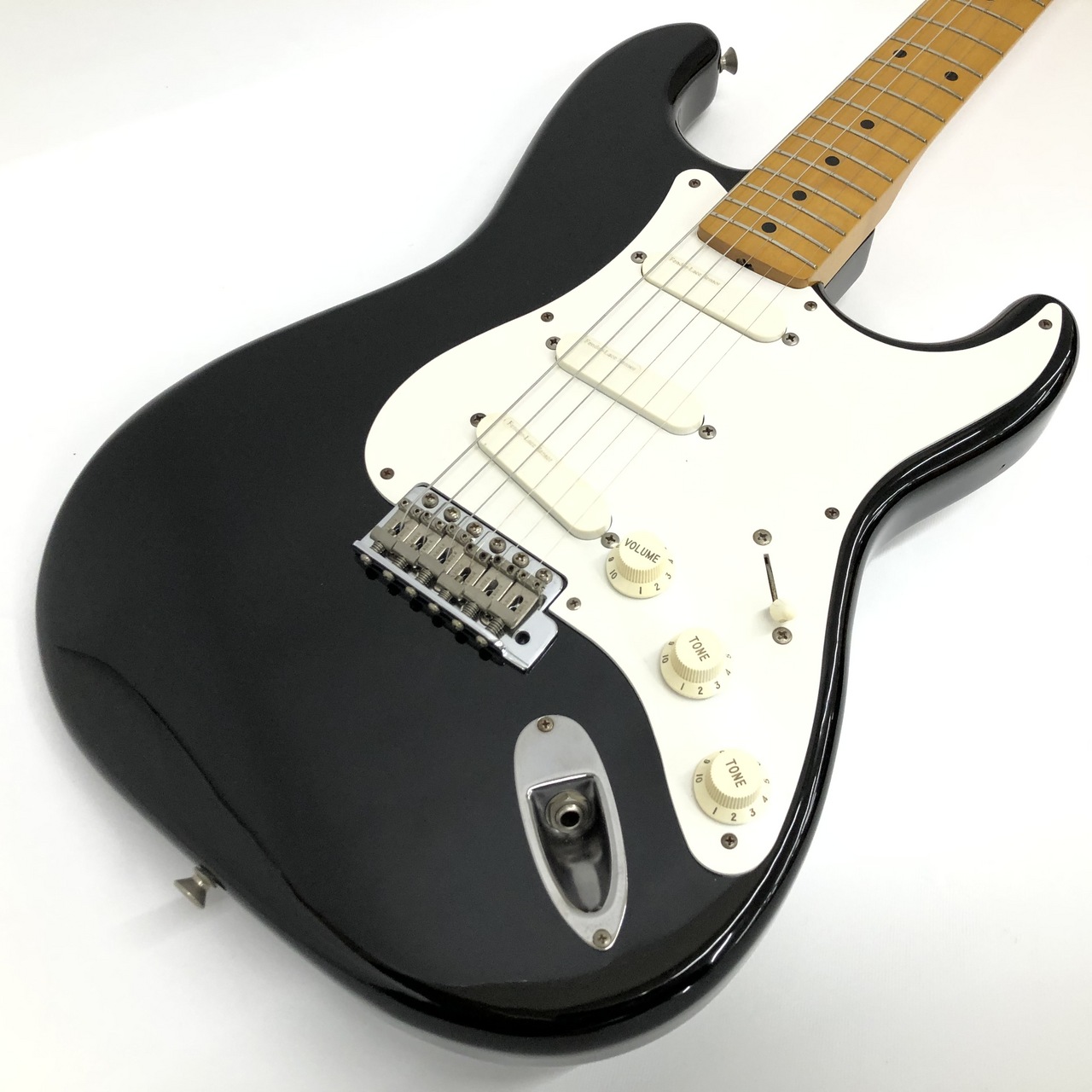 Fender Japan ST57-95LS エリッククラプトン レースセンサー エレキギター