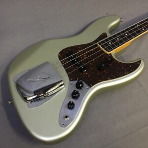 Fender Japan JB66B MH ISL(Inca Silver)カタログ外 ダイナ楽器 2010