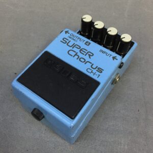 BOSS CH-1 SUPER Chorus 1996年製 ピンクラベル デジマートにて￥9,800