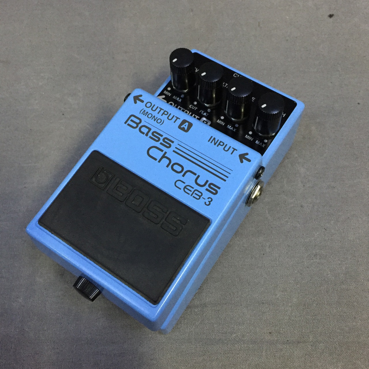 BOSS CEB-3 Bass Chorus 買取りました。デジマートにて￥6,480で販売中