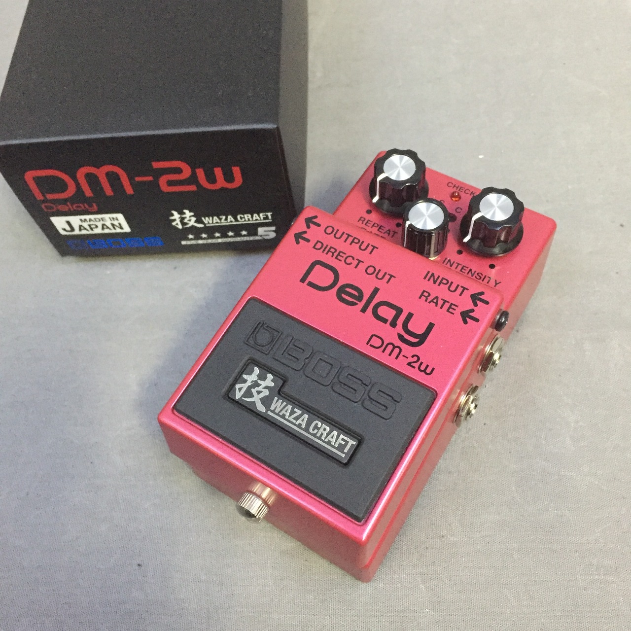 BOSS DM-2W 技 craft アナログディレイ エフェクター 中古 K6432952 