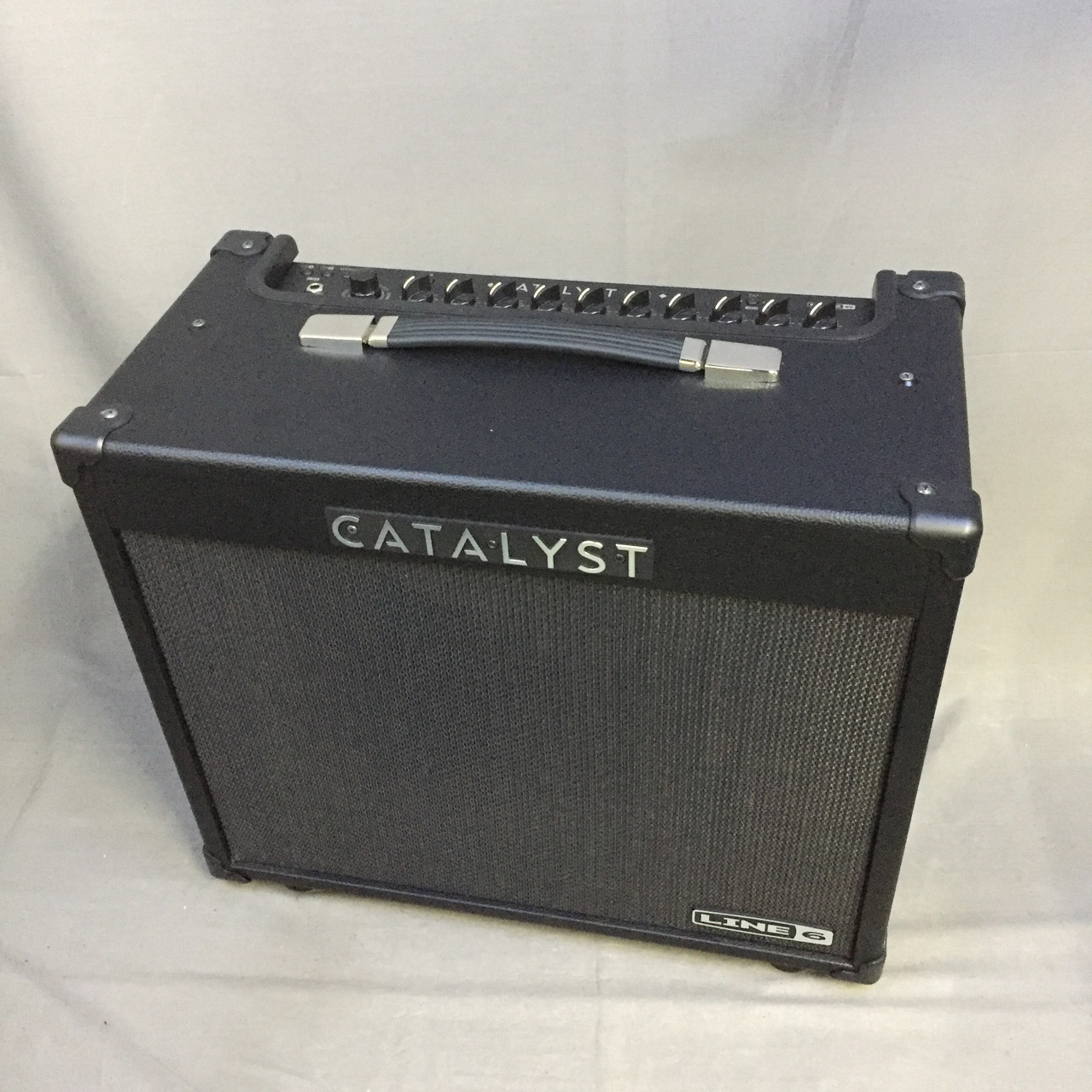 LINE 6 Catalyst 60 買取りました。デジマートにて￥36,800 で