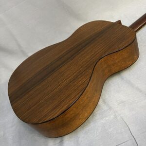 Martin 000-1R 1996年製 買取りました。デジマートにて￥100,000で販売 