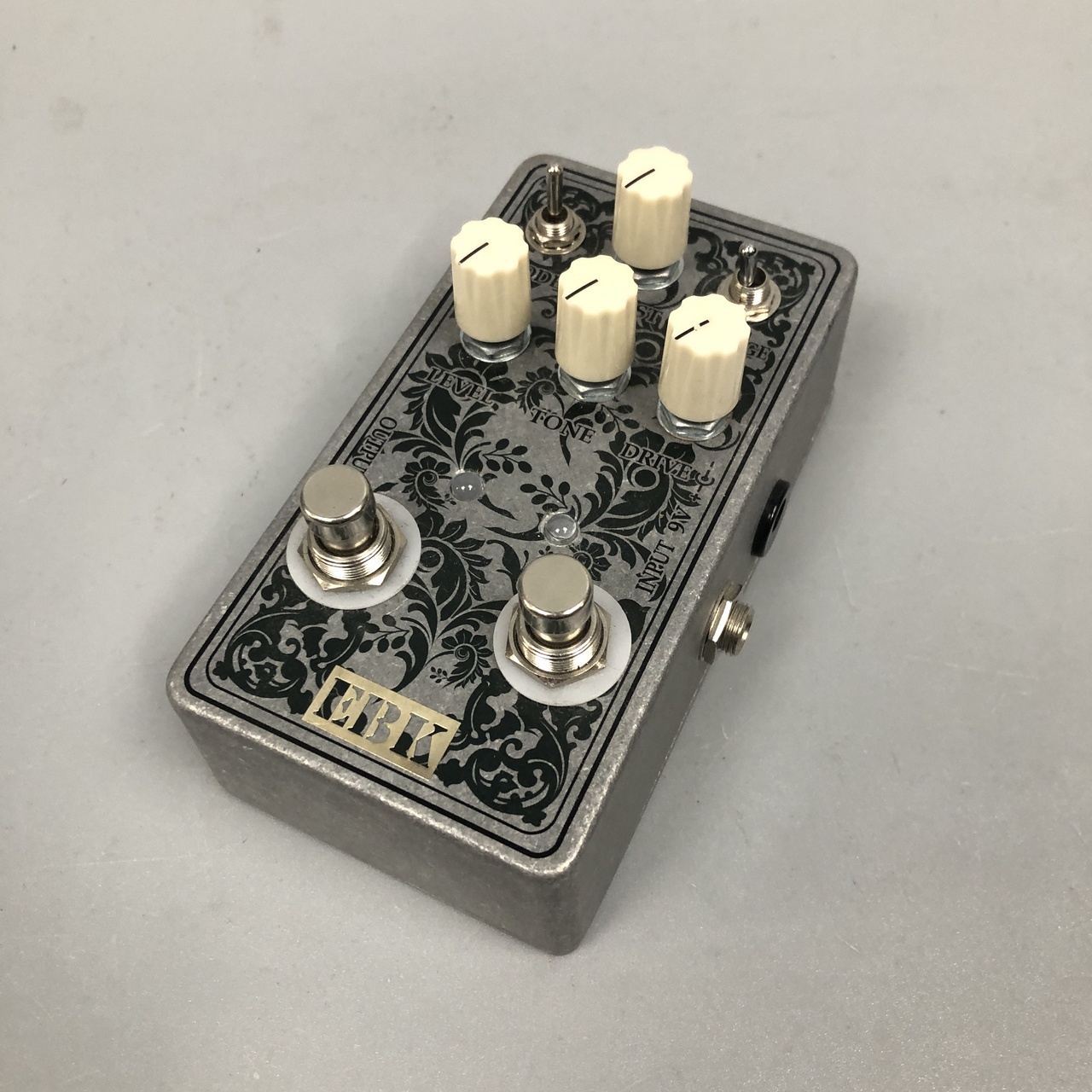 EBK TS tube screamer + ブースター 2in1 SRV買取りました