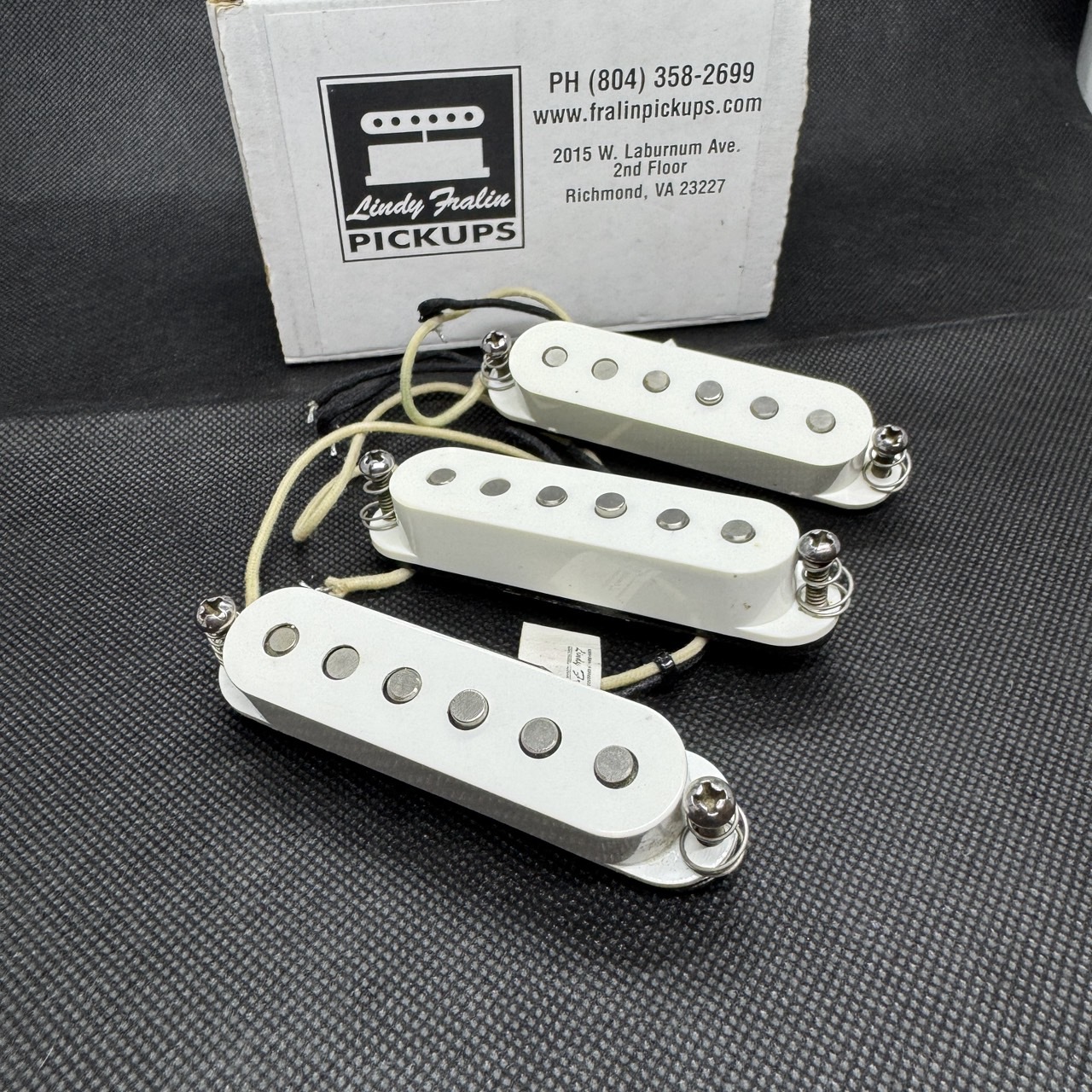 LINDY FRALIN Real 54´s Strat Set (WHITE)買取りました。デジマートに