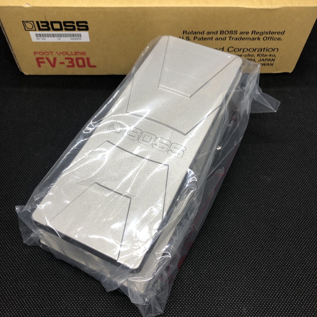 ヴォリューム・ペダル　BOSS FV-30L BOSS FV-30L Foot Volume｜ミュージックランドKEY