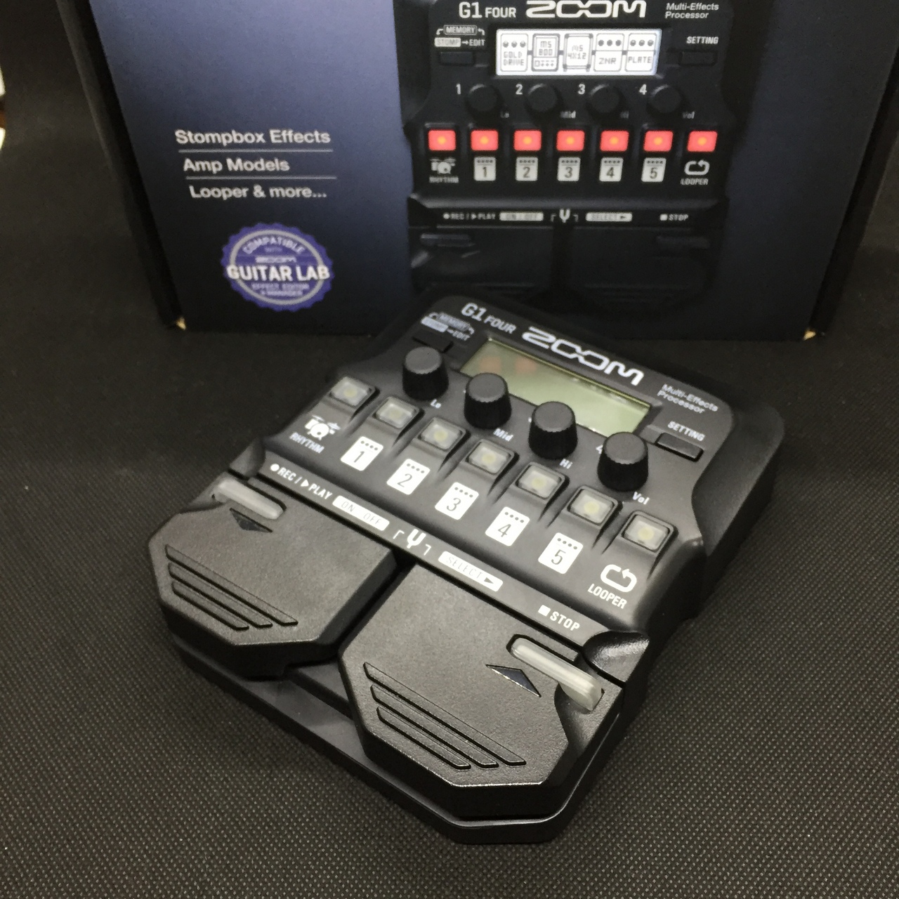 ZOOM G1X FOUR Multi-Effects Processor 買取りました