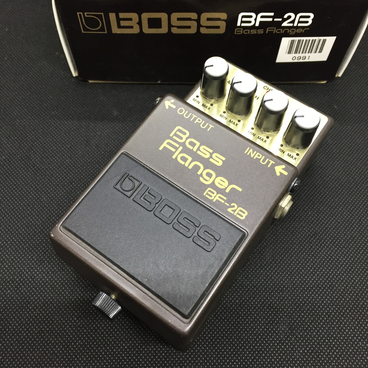 BOSS BF-2B Bass Flanger 1989年製 MADE IN TAIWAN 買取りました