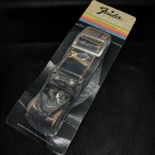 Fender Monogrammed Strap Black/Yellow 1970s 横ロゴ 買取りました。デジマートにて￥29,800 で販売中！