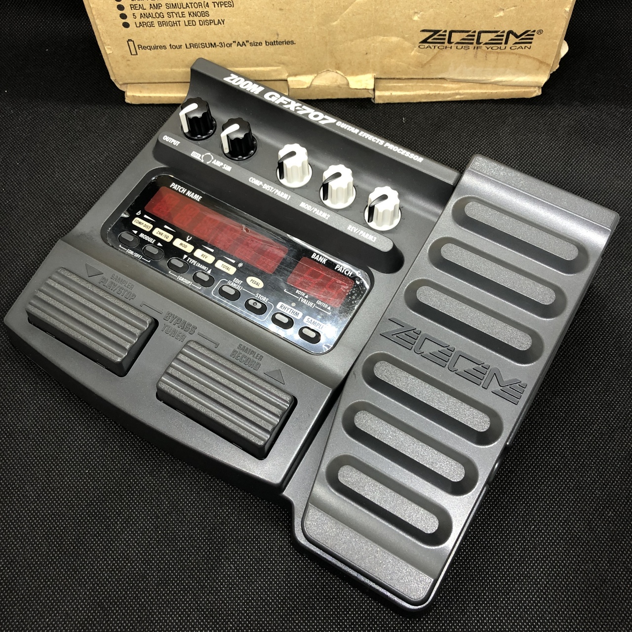 ZOOM GFX-707 Guitar Effects Processor買取りました。デジマートにて
