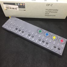 直感がそのまま曲になる、新世代のシーケンサー。Teenage Engineering OP-Z　買い取らせていただきました。